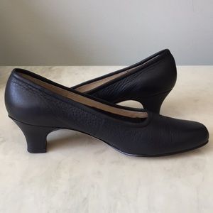 Ros Hommerson Leather Pumps